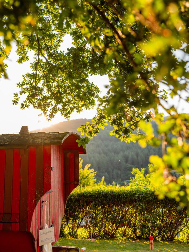 1855-KMR-2025-Christina-Reubold